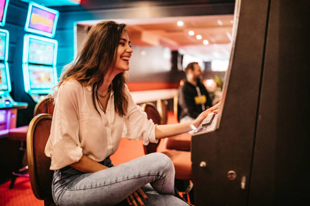 lurus4d platform interface showing live-dealer tables and slot games on mobile